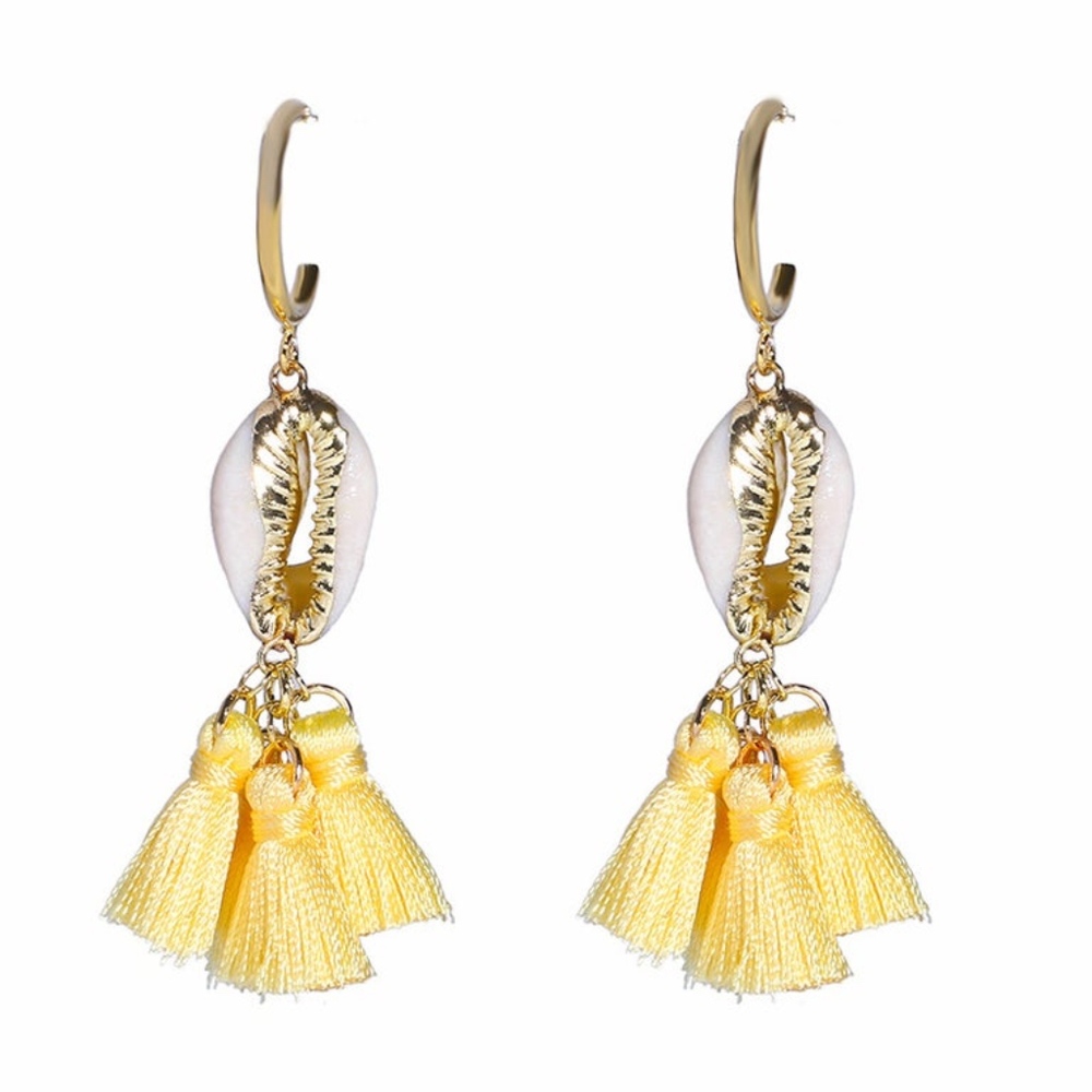 Gold tone seashell dangle tassel earring boutique